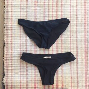 Forever 21 2 M/L  bikini bottoms washed tag cut